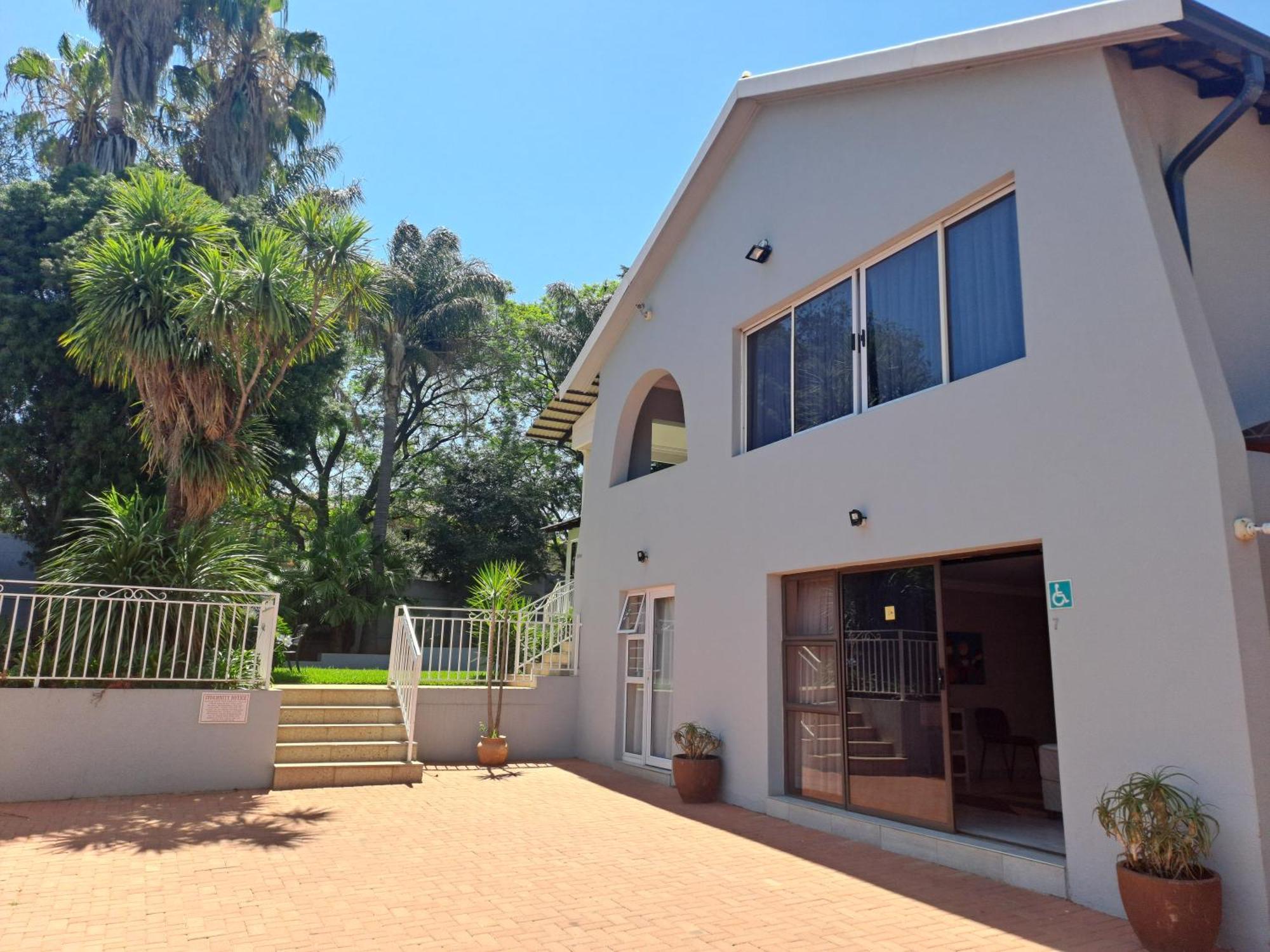 8 On Acacia Guesthouse Bedfordview Luaran gambar